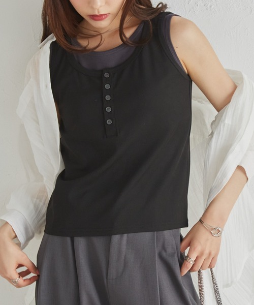 RANAN（ラナン）の「【接触冷感機能付き！】カップ付きレイヤードヘンリーネックタンク（タンクトップ・レディース・ブラック/コーラル/ネイビー/ブラウン・LL/S/M/L）」の11枚目の写真