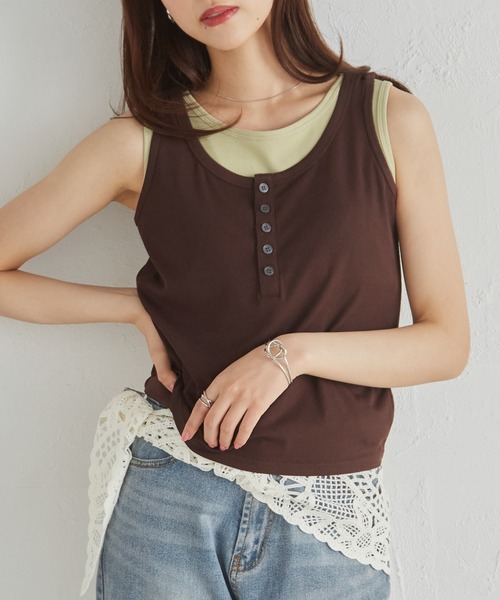 RANAN（ラナン）の「【接触冷感機能付き！】カップ付きレイヤードヘンリーネックタンク（タンクトップ・レディース・ブラック/コーラル/ネイビー/ブラウン・LL/S/M/L）」の15枚目の写真