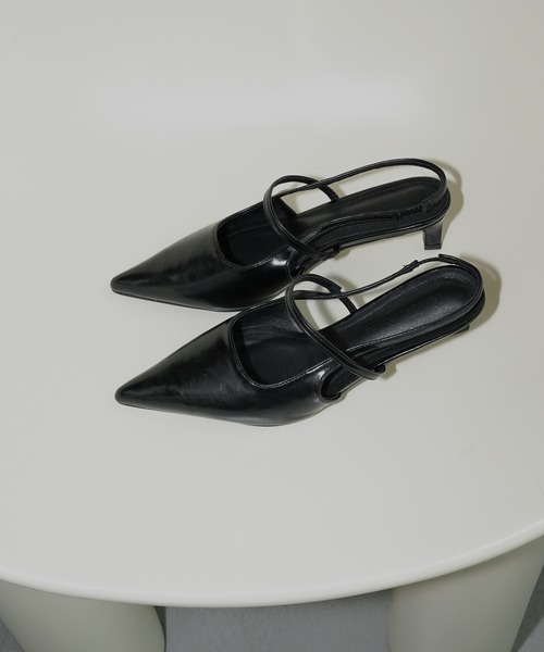 chuclla(チュクラ)の「ストラップライン ポインテッドパンプス chs26s010(パンプス・レディース・ブラック/シルバー・38/37/40/39/36)」の20枚目の写真