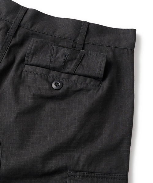 FTC(エフティーシー)の「RIPSTOP CARGO SHORT(カーゴパンツ・メンズ・その他/ブラック/アイボリー・MEDIUM/X-LARGE/LARGE/SMALL)」の8枚目の写真