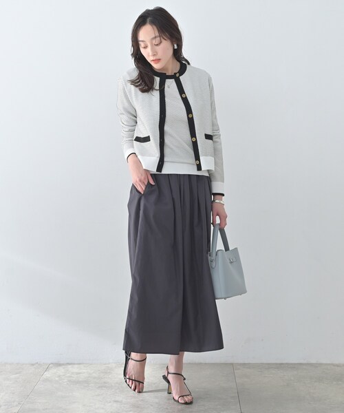 UNTITLED（アンタイトル）の「配色ハイゲージニットトップス（ニット/セーター・レディース・グレー系8/ブラック系4/ホワイト系5・03/02/01/00/48/44/04）」の7枚目の写真