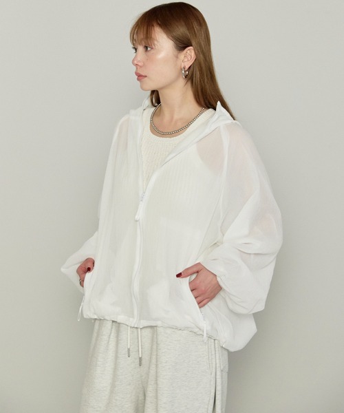 enhaut（アンオート）の「シアー リップストップ パーカー（パーカー・レディース・ホワイト/ネイビー/ブラック・FREE）」の8枚目の写真