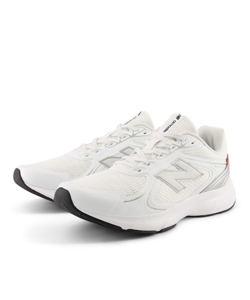 NEW BALANCE(ニューバランス)の「Fresh Foam Amaste v1(スニーカー・メンズ・ホワイト×シルバー/ブラック×シルバー・25.0cm/25.5cm/26.0cm/26.5cm/27.0cm/27.5cm/28.0cm/28.5cm/29.0cm)」の5枚目の写真