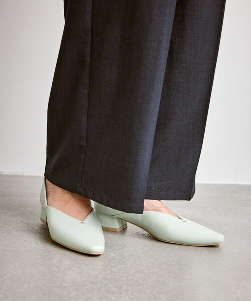 ROPE' PICNIC（ロペピクニック）の「Vカットソフトバブーシュ（パンプス・レディース・ブラック・23.0cm/23.5cm/24.0cm/24.5cm）」の3枚目の写真