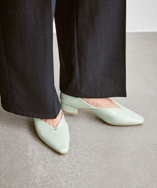 ROPE' PICNIC（ロペピクニック）の「Vカットソフトバブーシュ（パンプス・レディース・ブラック・23.0cm/23.5cm/24.0cm/24.5cm）」の4枚目の写真