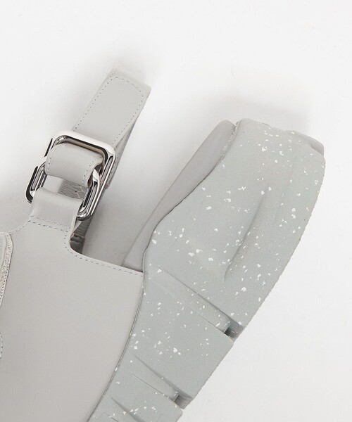 ODETTE E ODILE（オデットエオディール）の「ヴィブラムベルクロ サンダル55（サンダル・レディース・ブラック/ライトグレー・37/36/35）」の12枚目の写真