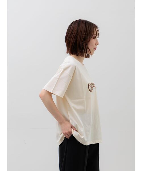 Te chichi(テチチ)の「パール&ロゴプリントTシャツ(Tシャツ/カットソー・レディース・オフホワイト/チャコールグレー/クリーム・F)」の8枚目の写真
