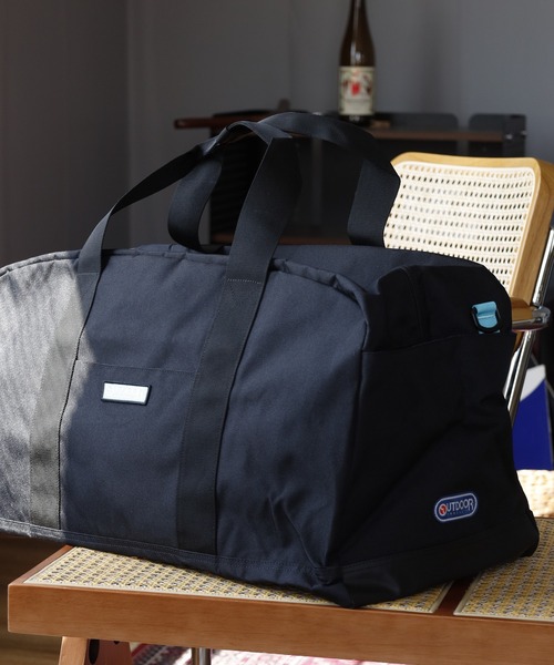 OUTDOOR PRODUCTS(アウトドアプロダクツ)の「OUTDOOR PRODUCTS 大容量 ボストンバッグ(ボストンバッグ・メンズ・ブラック/スカイブルー/レッド/ライム・フリー)」の3枚目の写真