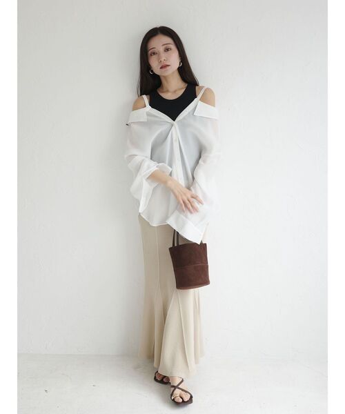 LAGUNAMOON(ラグナムーン)の「2wayシアーシャツ 【夏服】【オフィスカジュアル】【シアーシャツ】(シャツ/ブラウス・レディース・ブラック/ブラウン/ホワイト・FREE)」の13枚目の写真