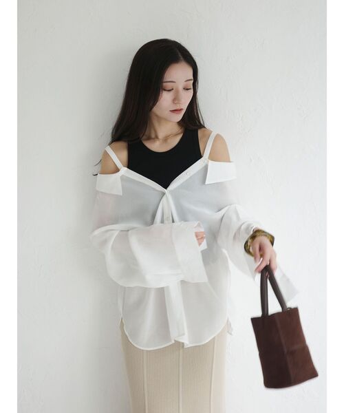 LAGUNAMOON(ラグナムーン)の「2wayシアーシャツ 【夏服】【オフィスカジュアル】【シアーシャツ】(シャツ/ブラウス・レディース・ブラック/ブラウン/ホワイト・FREE)」の15枚目の写真