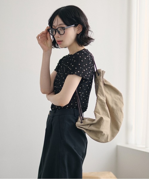 LAULEN(ローレン)の「multiway bicolor drawstring bag /マルチウェイ配色ドローストリングショルダーバッグ(ショルダーバッグ・レディース・アイボリー/カーキ/ベージュ/レッド・FREE)」の2枚目の写真