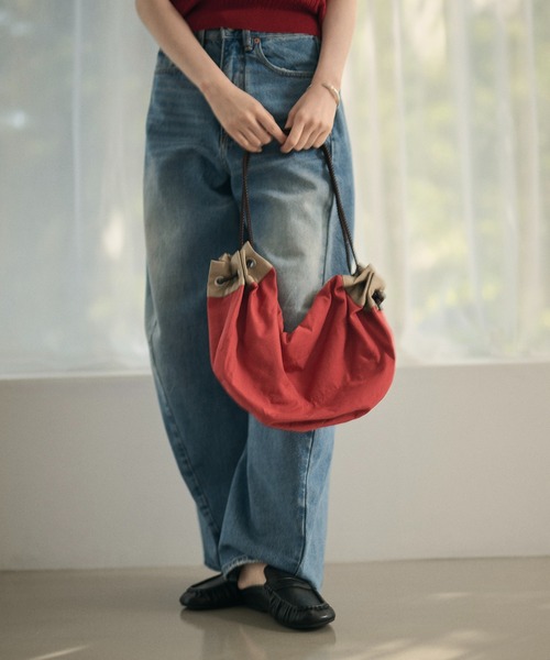 LAULEN(ローレン)の「multiway bicolor drawstring bag /マルチウェイ配色ドローストリングショルダーバッグ(ショルダーバッグ・レディース・アイボリー/カーキ/ベージュ/レッド・FREE)」の22枚目の写真