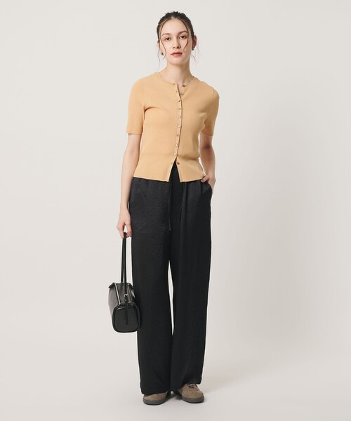 BEAUTY&YOUTH UNITED ARROWS(ビューティーアンドユースユナイテッドアローズ)の「アセテートサテン ワイド イージーパンツ ウォッシャブル(その他パンツ・レディース・ブラック/オリーブ・M/S)」の2枚目の写真
