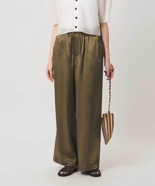 BEAUTY&YOUTH UNITED ARROWS(ビューティーアンドユースユナイテッドアローズ)の「アセテートサテン ワイド イージーパンツ ウォッシャブル(その他パンツ・レディース・ブラック/オリーブ・M/S)」の8枚目の写真
