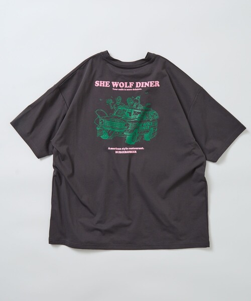 FREAK'S STORE(フリークスストア)の「限定展開 SHE WOLF DINER×FREAK'S STORE/シーウルフダイナー 別注 ビッグシルエット バックプリントTシャツ/抗菌防臭/吸水速乾/UV(Tシャツ/カットソー・メンズ・ホワイト/チャコールグレー/ブラウン・LARGE/SMALL/MEDIUM)」の16枚目の写真