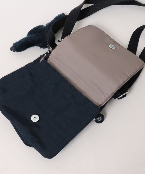 kipling(キプリング)の「【kipling】キプリング Basic NEW ELDORADO ショルダーバッグ(ショルダーバッグ・レディース・レッド/ブラック/カーキ/ネイビー/グレー・FREE)」の12枚目の写真