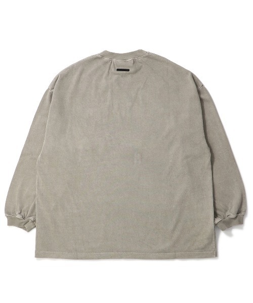 FOG ESSENTIALS(エフオージーエッセンシャルズ)の「ESSENTIALS TRAINING 90S LONG SLEEVE TEE エッセンシャルズ キャンパスナインティーズロングスリーヴティー(Tシャツ/カットソー・メンズ・グレイッシュベージュ・LARGE/MEDIUM/X-LARGE/SMALL)」の6枚目の写真