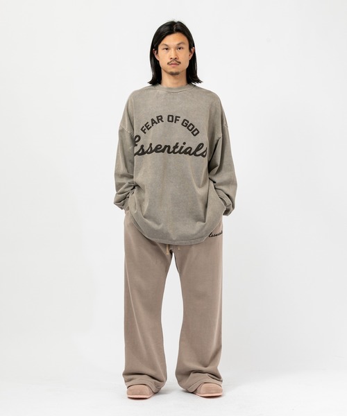FOG ESSENTIALS(エフオージーエッセンシャルズ)の「ESSENTIALS TRAINING 90S LONG SLEEVE TEE エッセンシャルズ キャンパスナインティーズロングスリーヴティー(Tシャツ/カットソー・メンズ・グレイッシュベージュ・LARGE/MEDIUM/X-LARGE/SMALL)」の2枚目の写真