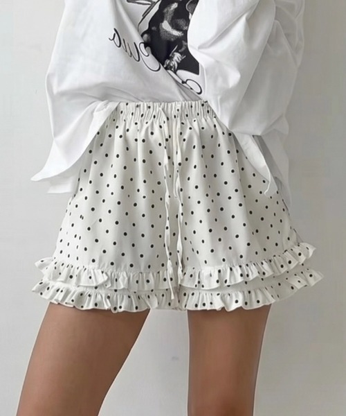 yuue' ( wear )(ユーイ)の「ドット柄フリルショートパンツ(その他パンツ・レディース・ホワイト/ブラック・FREE)」の3枚目の写真