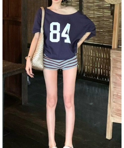 CHEER（チアー）の「オーバーサイズ ナンバリング オフショルTシャツ（Tシャツ/カットソー・レディース・ダークブルー/ホワイト・FREE）」の5枚目の写真
