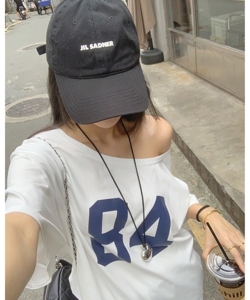 CHEER（チアー）の「オーバーサイズ ナンバリング オフショルTシャツ（Tシャツ/カットソー・レディース・ダークブルー/ホワイト・FREE）」の8枚目の写真