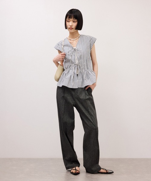 ADAM ET ROPE'(アダムエロペ)の「【定番】タックフレアジレブラウス(シャツ/ブラウス・レディース・ブルー系その他/ベージュ系その他/ホワイト・FREE)」の7枚目の写真