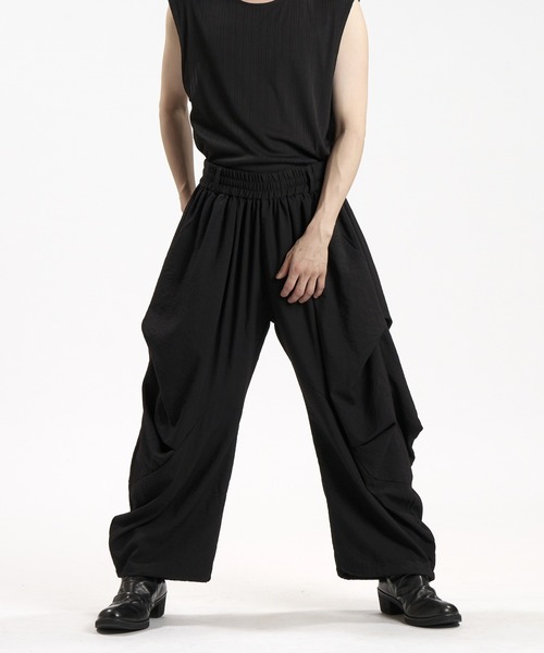 NO ID.(ノーアイディ)の「【NO ID.】Linen Touch Gathered Drape Easy Trousers / リネン タッチ ギャザー ドレープ イージー トラウザーズ(その他パンツ・メンズ・ブラック/グレー・1/2)」の16枚目の写真