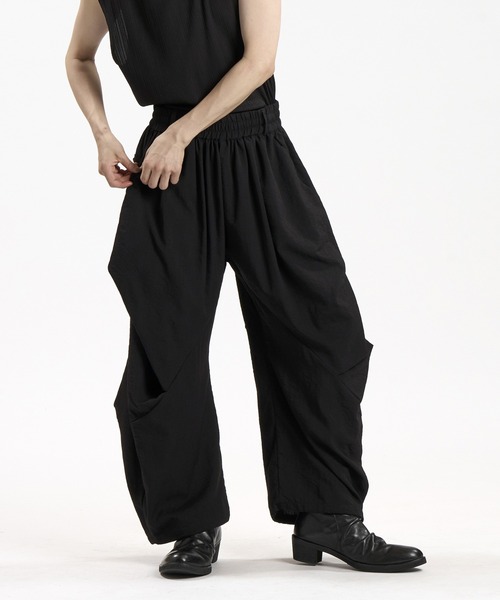NO ID.(ノーアイディ)の「【NO ID.】Linen Touch Gathered Drape Easy Trousers / リネン タッチ ギャザー ドレープ イージー トラウザーズ(その他パンツ・メンズ・ブラック/グレー・1/2)」の7枚目の写真