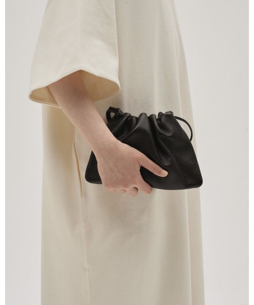 TODAYFUL（トゥデイフル）の「Drawstring Leather Bag 12611020（ショルダーバッグ・レディース・ブラウン/ブラック・FREE）」の12枚目の写真