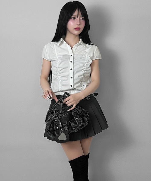 FOLLOWIN(フォロウィン)の「【ハート鏡チャーム付き】ポケットデニム2WAYバッグ【動画あり】(ショルダーバッグ・レディース・ブルー/ブラック・FREE)」の14枚目の写真