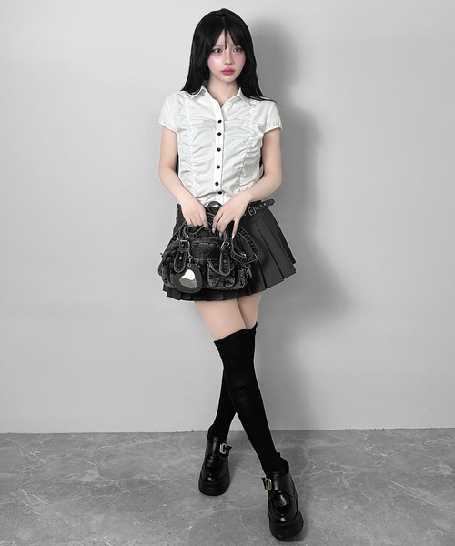 FOLLOWIN(フォロウィン)の「【ハート鏡チャーム付き】ポケットデニム2WAYバッグ【動画あり】(ショルダーバッグ・レディース・ブルー/ブラック・FREE)」の15枚目の写真