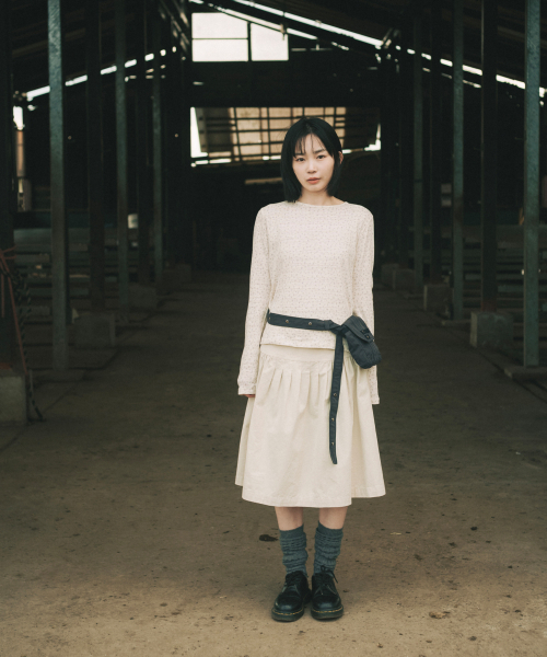OHESHIO(オヘシオ)の「KEY PATTERNED LONG SLEEVE, IVORY(Tシャツ/カットソー・レディース・その他・FREE)」の4枚目の写真
