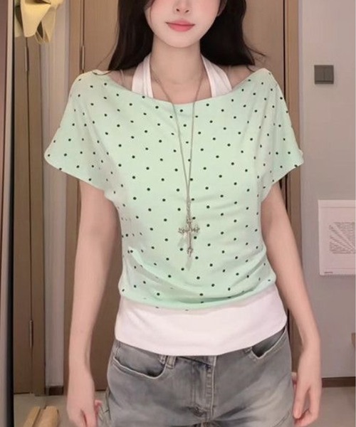 AsheKsha(アシクシャ)の「三色の水玉模様オフショルダーフェイクツーピーストップス(Tシャツ/カットソー・レディース・グリーン/イエロー/ネイビー・M)」の2枚目の写真
