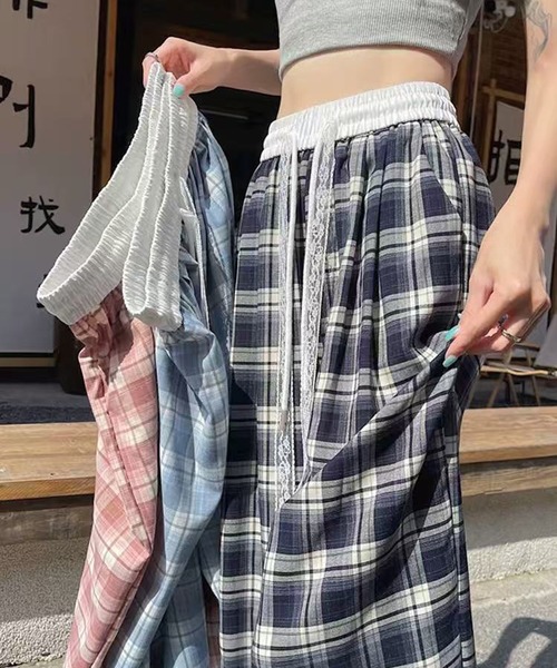 Chiina（チーナ）の「【Chiina】ルーズシルエット チェックワイドパンツ（その他パンツ・レディース・ライトブルー/ネイビー/ブラック・MEDIUM/SMALL）」の5枚目の写真