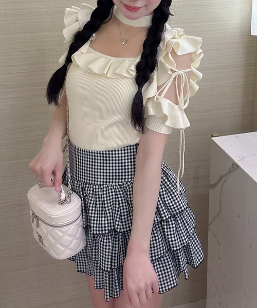 INGNI(イング)の「チョーカー付肩開きフリルトップス(ニット/セーター・レディース・ブラック/ピンク/アイボリー・M)」の9枚目の写真
