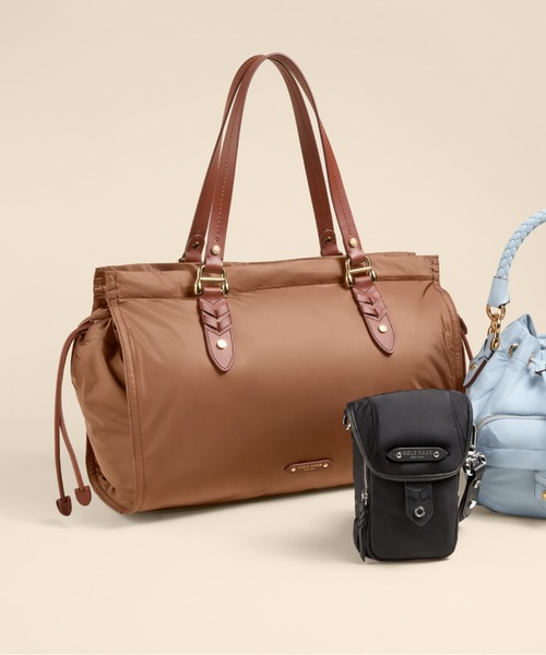 COLE HAAN(コールハーン)の「シブヤ シリーズ ナイロン イーストウエスト トート womens(トートバッグ・レディース・ブラウン・OSFA)」の1枚目の写真