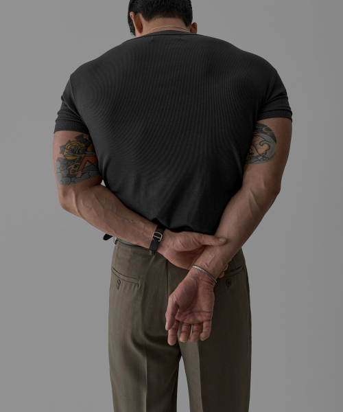 BOWLOW PRODUCT（バウロープロダクト）の「テンセルリブヘンリーネックマッスル半袖Tシャツ[ブラック]（Tシャツ/カットソー・メンズ・その他・MEDIUM/LARGE/X-LARGE）」の4枚目の写真