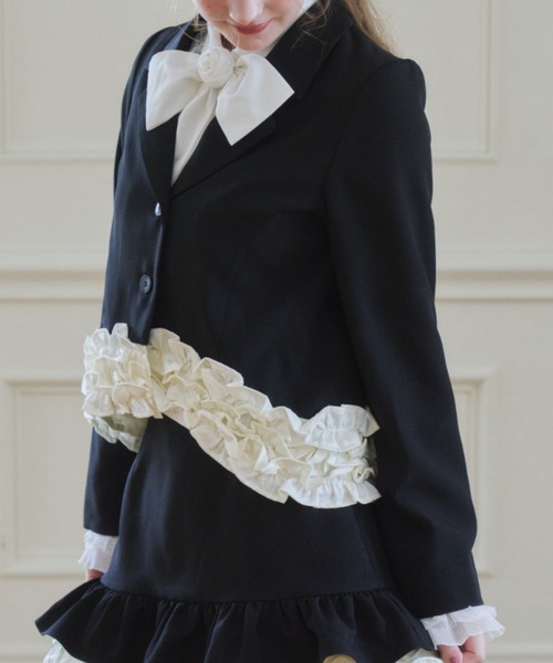 idem(イデム)の「many frill jacket / 裾フリルジャケット(テーラードジャケット・レディース・ブラック/ブラウン・FREE)」の9枚目の写真
