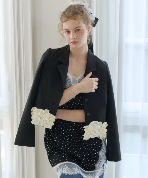 idem(イデム)の「many frill jacket / 裾フリルジャケット(テーラードジャケット・レディース・ブラック/ブラウン・FREE)」の15枚目の写真