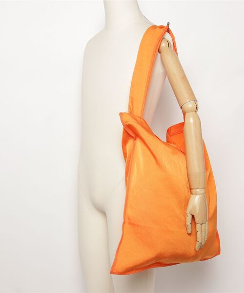 ITTI(イッチ)の「ITTI/イッチ/MARY INSIDE OUT TOTE-L/CERATO(トートバッグ・レディース・オレンジ/オリーブ系/ブラック・F)」の6枚目の写真