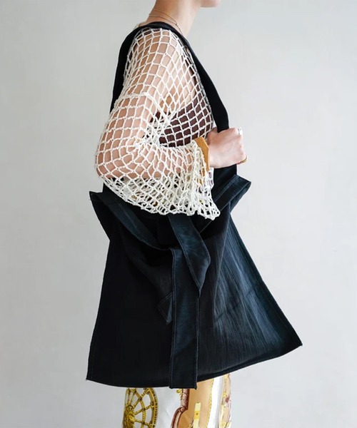 ITTI(イッチ)の「ITTI/イッチ/MARY INSIDE OUT TOTE-L/CERATO(トートバッグ・レディース・オレンジ/オリーブ系/ブラック・F)」の2枚目の写真
