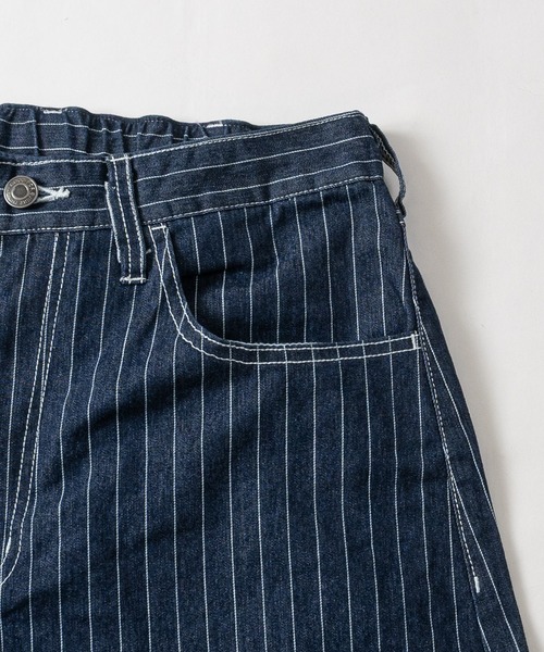 JOHN'S CLOSET(ジョンズクローゼット)の「【31】ヒッコリー バレルレッグワイドパンツ(デニムパンツ・メンズ・ブラック/ネイビー・LARGE/MEDIUM)」の4枚目の写真