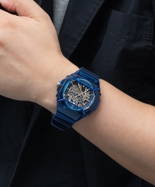 ICE WATCH(アイスウォッチ)の「「Ice-Watch アイスウォッチ」BEWATCH 2 オートマチック 自動巻き(アナログ腕時計・メンズ・クリア/ブラック/ブルー・FREE)」の6枚目の写真