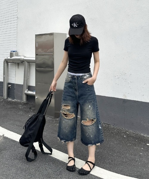 Ritzy（リッツィー）の「ダメージデニム・クロップドパンツ（デニムパンツ・レディース・ブルー・LARGE/MEDIUM）」の2枚目の写真