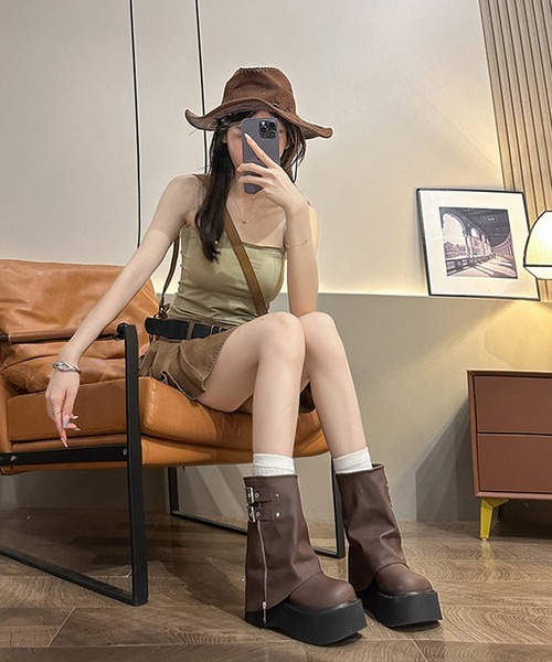 HALEY PESCA(ヘーリーペスカ)の「HALEY PESCA/厚底ジップショートブーツ(ブーツ・レディース・ブラック・LARGE/MEDIUM/SMALL)」の4枚目の写真