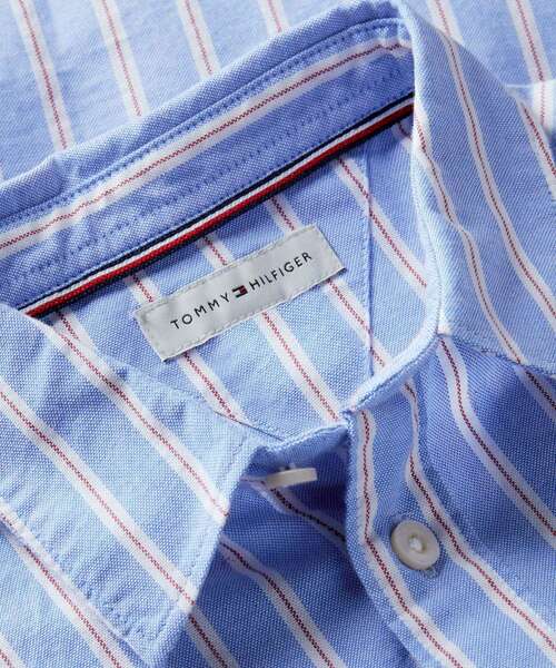 TOMMY HILFIGER（トミーヒルフィガー）の「BOYS ストライプオックスフォードシャツ（シャツ/ブラウス・キッズ・ネイビー・130cm/150cm）」の6枚目の写真