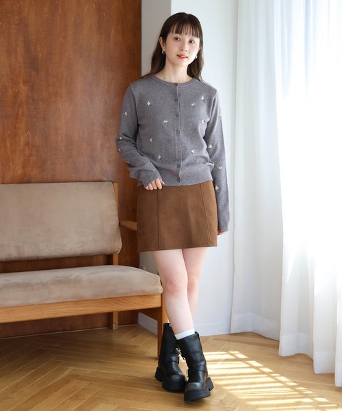 tiptop(ティップトップ)の「花刺繍クルーカーディガン(カーディガン/ボレロ・レディース・ネイビー/アイボリー/グレー・FREE)」の20枚目の写真