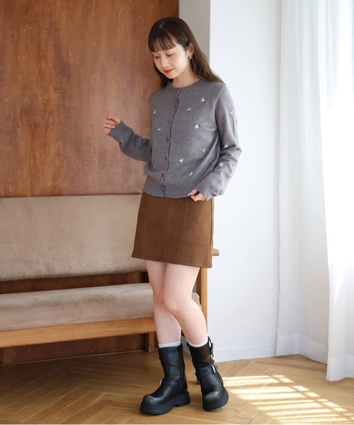 tiptop(ティップトップ)の「花刺繍クルーカーディガン(カーディガン/ボレロ・レディース・ネイビー/アイボリー/グレー・FREE)」の21枚目の写真