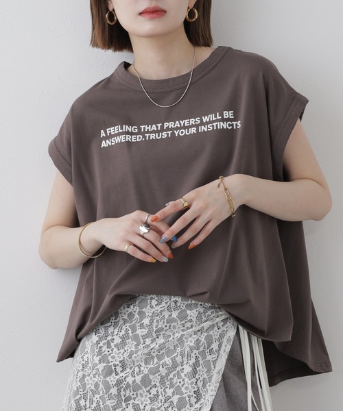 FUNALIVE(ファンアライブ)の「プリントTシャツ ノースリーブ(Tシャツ/カットソー・レディース・オフホワイト/スミクロ/オレンジ/杢グレー・FREE)」の2枚目の写真