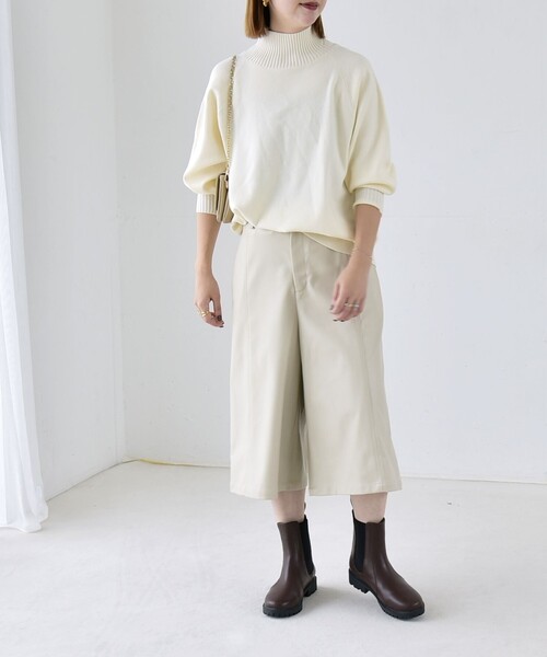 quaranciel(カランシエル)の「〈洗濯機可能〉シームデザイン セミワイド ハーフ パンツ(その他パンツ・レディース・ベージュ/ブラウン・ONE SIZE)」の3枚目の写真